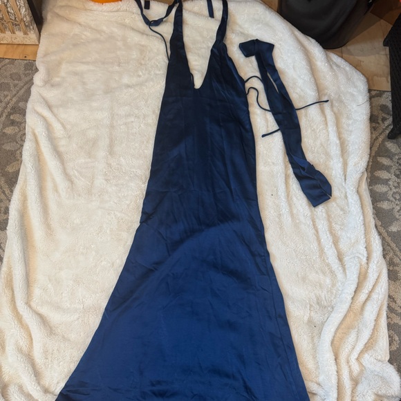 I AM DELILAH midnight Margot maxi dress - Picture 2 of 2